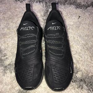 Air max tennis shoes